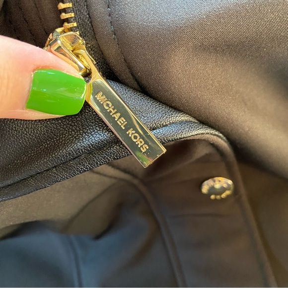 MICHAEL michael Kors Diamond Quilted Jacket - Picture 12 of 13